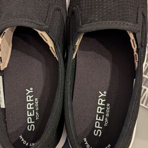 Woman's Sperry Crest  Performance Slip-On Sneaker Size 8 NIB